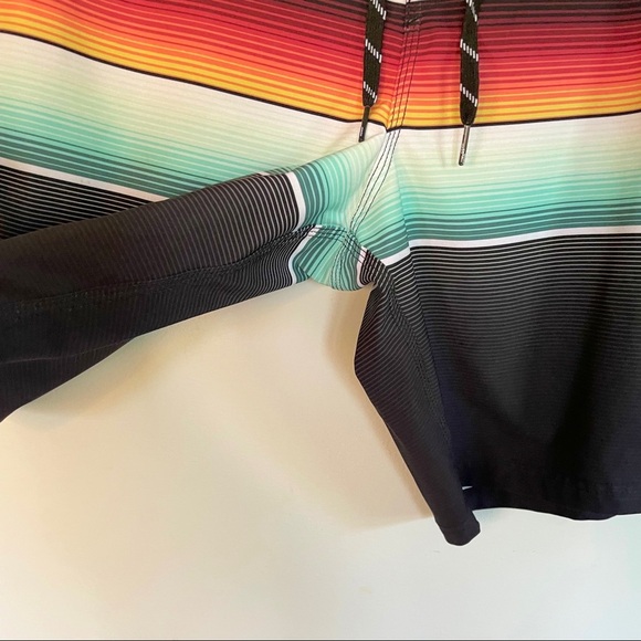 NWOT Surfer Supplies Men’s Boardshorts Sz 34” waist, 9” inseam lined shorts - Picture 4 of 11